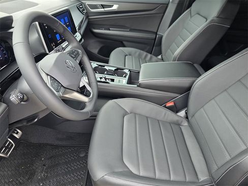 New 2026 Volkswagen Atlas Cross Sport SEL R-Line image 11