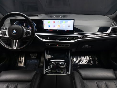 Used 2023 BMW X7 M60i w/ Executive Package image 3