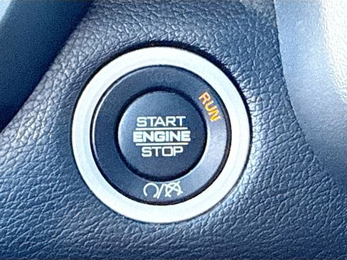 Used 2024 RAM 2500 Big Horn image 33