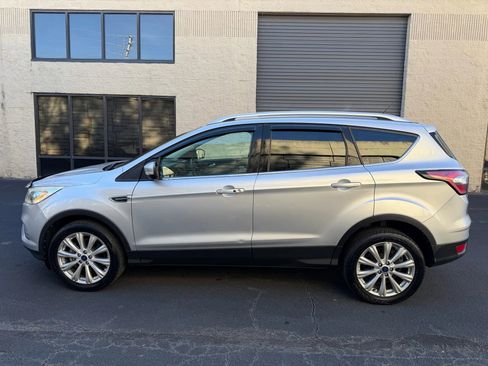 Used 2017 Ford Escape Titanium AWD/4WD image 3