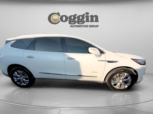 Used 2018 Buick Enclave Avenir w/ Avenir Technology Package image 13