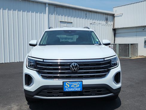 Used 2024 Volkswagen Atlas SE AWD/4WD image 8