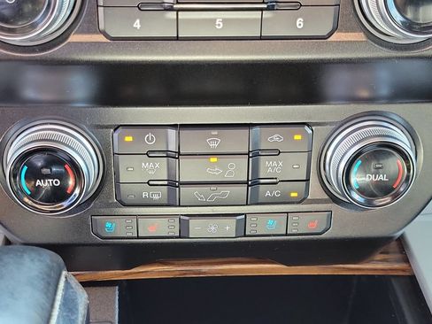 Certified 2020 Ford F150 Lariat w/ Equipment Group 502A Luxury AWD/4WD image 32