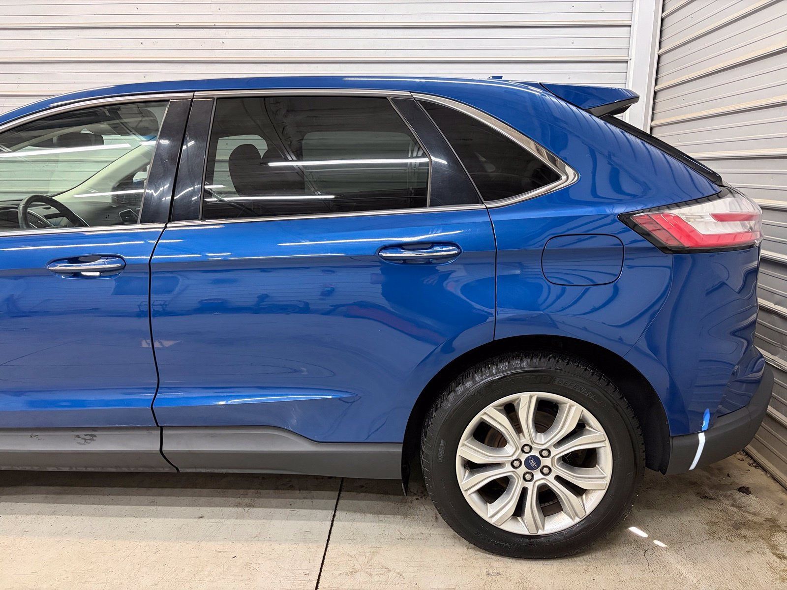 Used 2020 Ford Edge Titanium w/ Equipment Group 301A AWD/4WD image 5