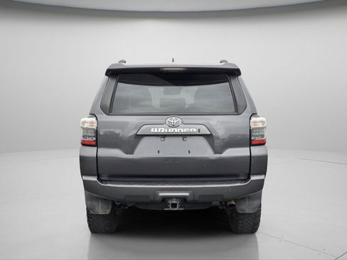 Used 2020 Toyota 4Runner SR5 Premium w/ Moonroof Package AWD/4WD image 22