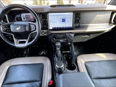 Certified 2023 Ford Bronco Wildtrak AWD/4WD image 14