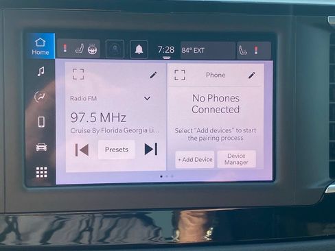 Used 2023 Chrysler Voyager LX FWD image 15