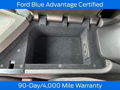 Used 2022 Chevrolet Corvette Stingray Premium Conv w/ Z51 Performance Package RWD image 17