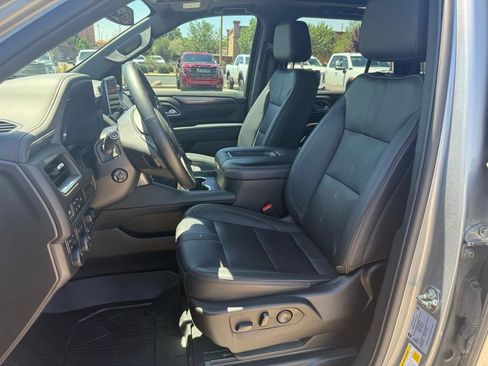 Used 2024 Chevrolet Tahoe RST w/ Luxury Package AWD/4WD image 9