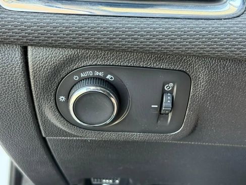 Used 2018 Chevrolet Cruze LT image 45