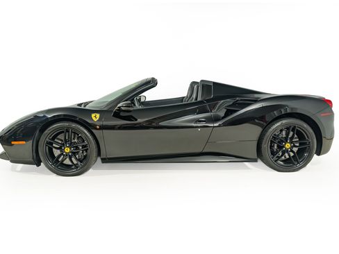 Certified 2018 Ferrari 488 Spider RWD image 15