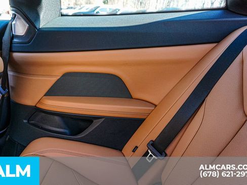 Used 2023 BMW M440i Coupe w/ Premium Package image 31