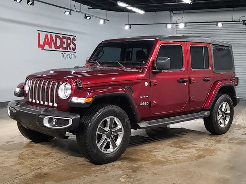 Used 2021 Jeep Wrangler Unlimited Sahara w/ Cold Weather Group image 3