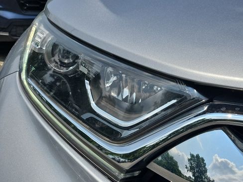 Used 2018 Honda CR-V EX image 9