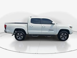 Used 2023 Toyota Tacoma SR5 RWD video 3