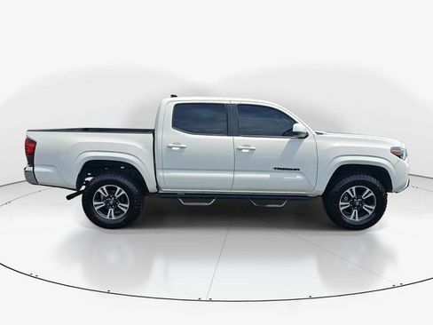 Used 2023 Toyota Tacoma SR5 RWD image 3