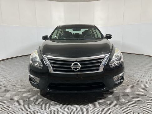 Used 2013 Nissan Altima 2.5 SL w/ Technology Pkg FWD image 3