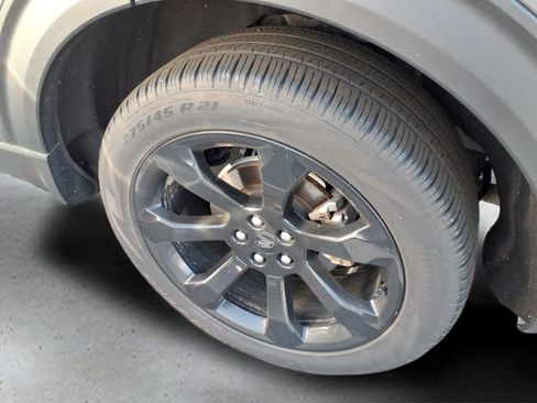 Used 2023 Ford Explorer ST-Line image 19