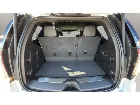 Used 2021 Chevrolet Tahoe Premier w/ Premium Package image 28