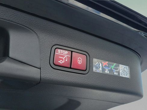 New 2026 Mercedes-Benz GLS 450 4MATIC image 6