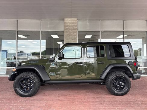 Used 2023 Jeep Wrangler Unlimited w/ Cold Weather Group AWD/4WD image 12
