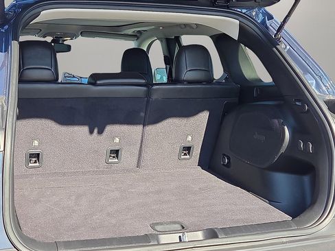 Used 2021 Jeep Cherokee Latitude Lux w/ Sun & Sound Group image 9