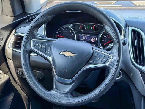 Used 2022 Chevrolet Equinox LT w/ LPO, Floor Liner Package image 14