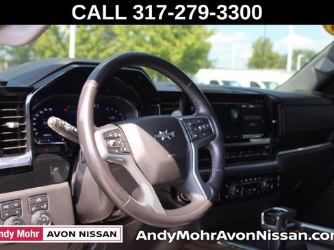 Used 2022 Chevrolet Silverado 1500 RST w/ Z71 Off-Road Package AWD/4WD image 17