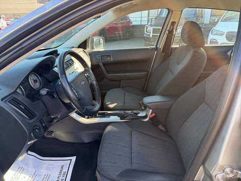 Used 2008 Ford Focus SE image 32