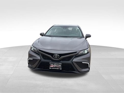 Used 2023 Toyota Camry SE image 10