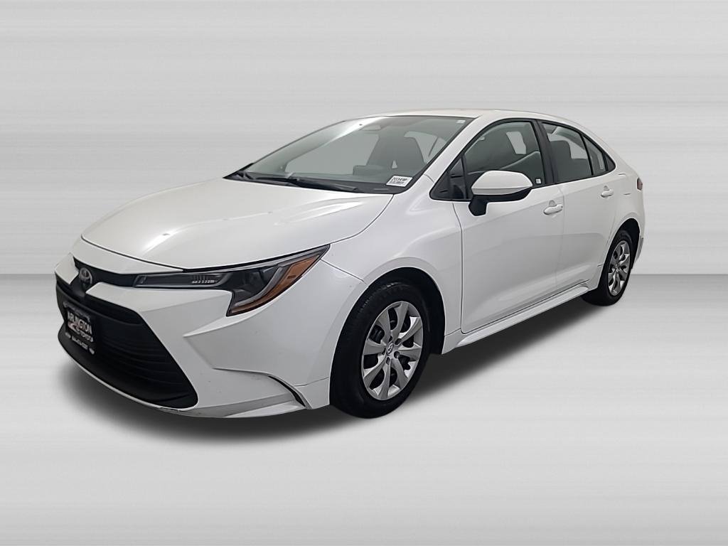 Used 2025 Toyota Corolla LE FWD image 9