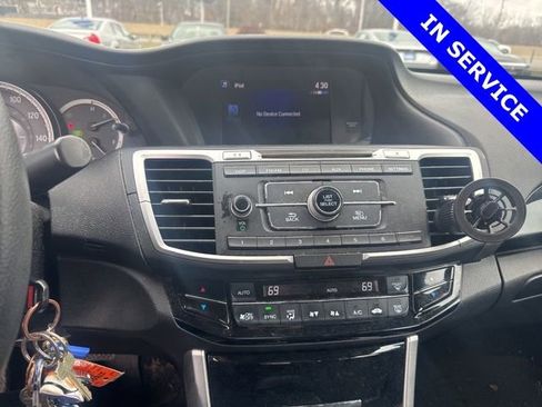 Used 2017 Honda Accord LX image 7