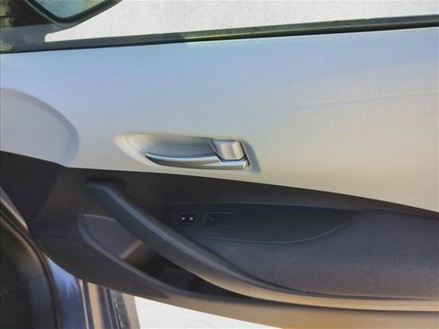 Used 2026 Toyota Corolla SE FWD image 29