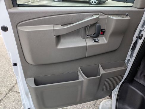 Used 2024 Chevrolet Express 2500 w/ Driver Convenience Package image 10