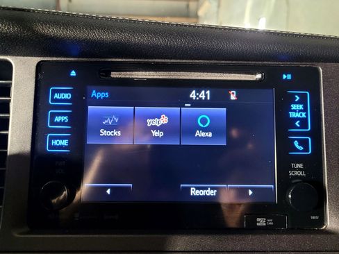 Used 2016 Toyota Sienna XLE image 33