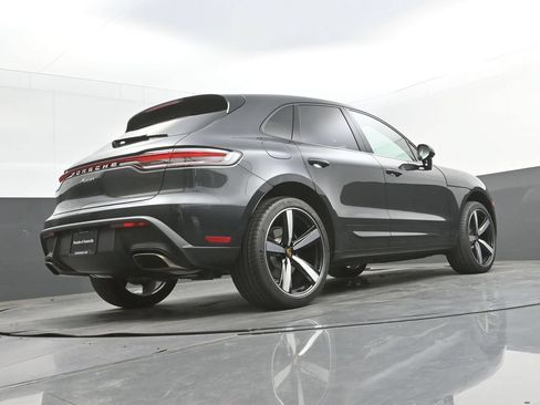 New 2026 Porsche Macan AWD/4WD image 39
