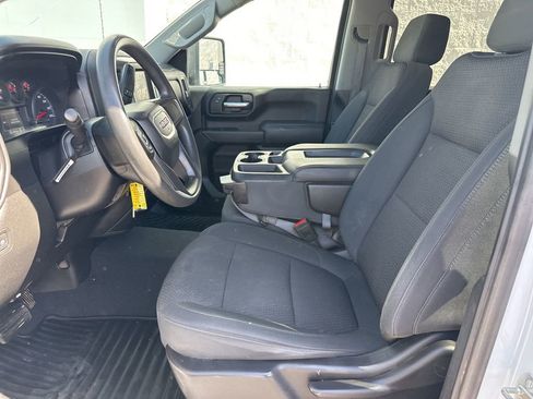 Used 2020 GMC Sierra 3500 4x4 Crew Cab w/ Convenience Package image 9