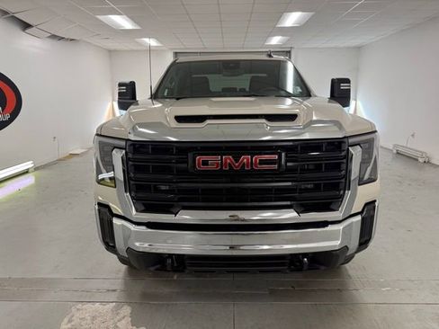 New 2026 GMC Sierra 2500 Pro w/ Convenience Package image 2