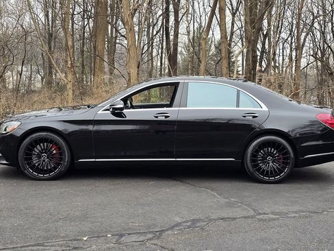 Used 2020 Mercedes-Benz S 560 4MATIC Sedan image 3