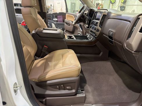 Used 2018 GMC Sierra 1500 Denali w/ Denali Ultimate Package AWD/4WD image 22