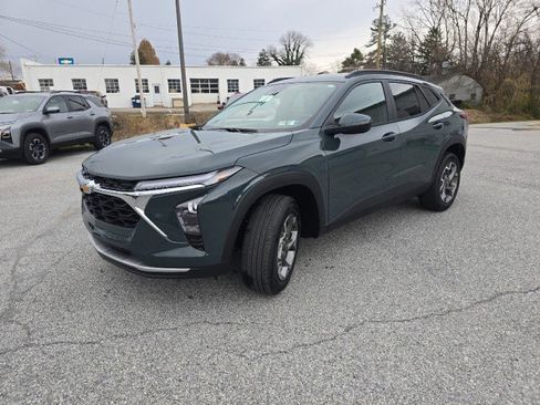 New 2026 Chevrolet Trax LT w/ LT Convenience Package image 7