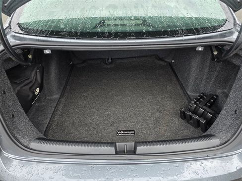 Used 2017 Volkswagen Jetta S image 15