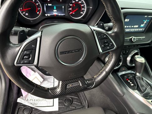 Used 2017 Chevrolet Camaro LT image 11