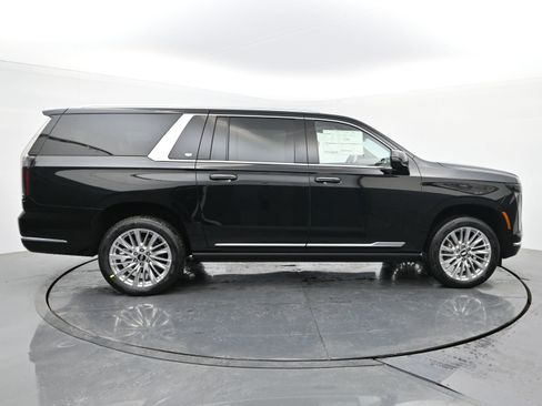 New 2026 Cadillac Escalade ESV Luxury image 6