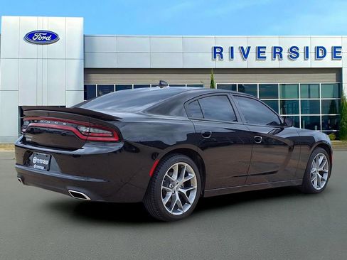 Used 2023 Dodge Charger SXT w/ Plus Group RWD image 7