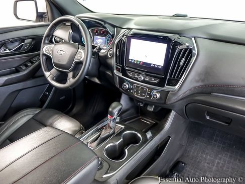 Used 2023 Chevrolet Traverse RS AWD/4WD image 29