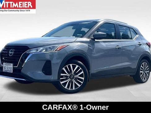 Used 2023 Nissan Kicks SV FWD image 1