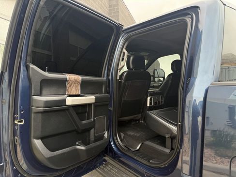 Used 2019 Ford F250 Lariat w/ Lariat Value Package AWD/4WD image 29