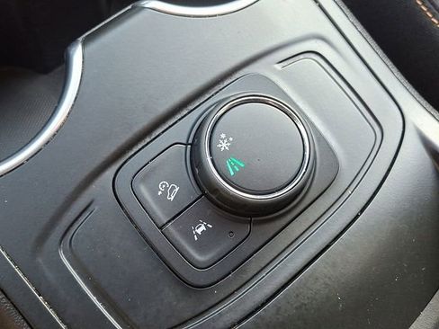 Certified 2020 GMC Terrain SLE w/ Elevation Edition image 22