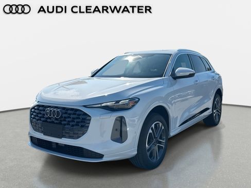 New 2025 Audi Q5 Premium image 2